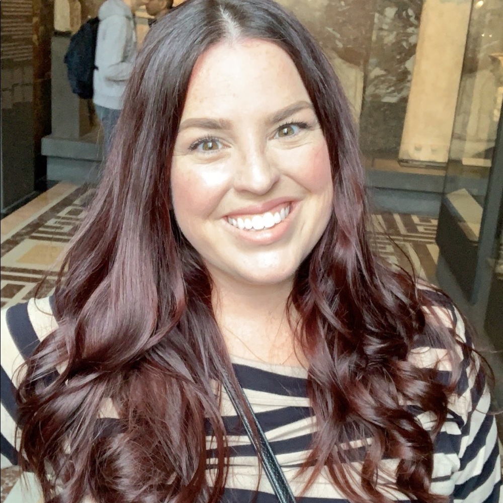 Meet your Posher, Emily